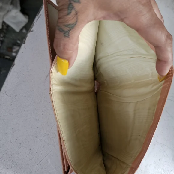 Chanel Vintage Chocolate Bar Trifold Wallet - Picture 14 of 17